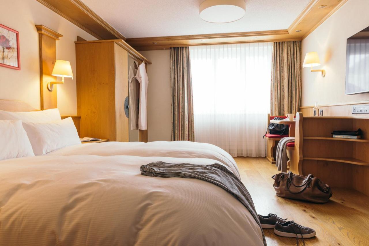 La Couronne Hotel & Spa เซอร์แมท ห้อง รูปภาพ